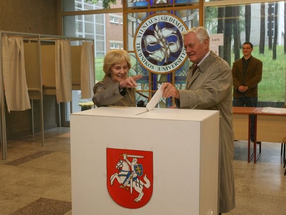 Prezidentas Valdas Adamkus su žmona Alma