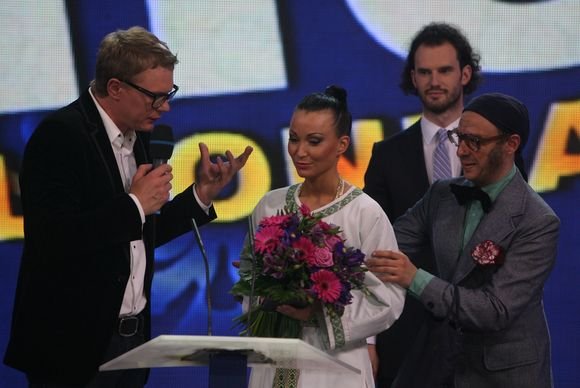 Rinkimuose „Mis Geltonkasė" grupės „69 danguje" pristatė naująjį įvaizdį.