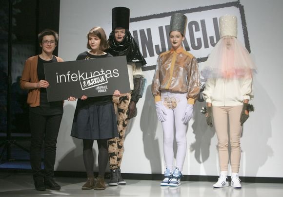Irmanto Gelūno/15min.lt nuotr./Festivalyje &bdquo;Mados injekcija&ldquo; prisistatė 13 naujų dizainerių.