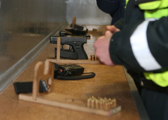 Vilniaus policijos patruliai ruošiasi Naujųjų Metų sutiktuvėms