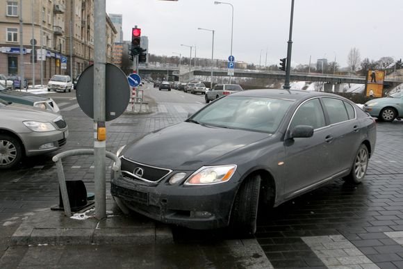 Avarija užkeiktoje sankryžoje. 2010.03.04