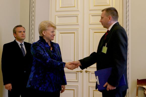 Prezidentės remiamas D.Valys (dešinėje) ketvirtadienį bandys pristatyti D.Grybauskaitei būsimą savo pavaduotoją.