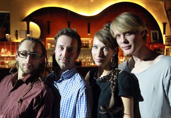 Grupė „KeyMono“ (iš kairės): Alvydas Mačiulskas, vadybininkas Ištvan Tomaš, Daiva Starinskaitė ir Aurimas Rimeikis