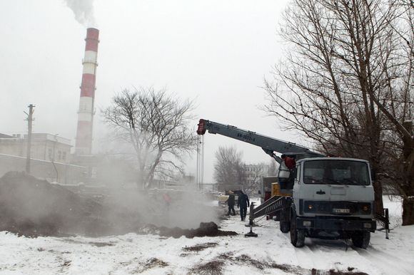 Avarija šilumos tinkluose Savanorių prospekto ir Vilkpėdės gatvių sankryžoje. 