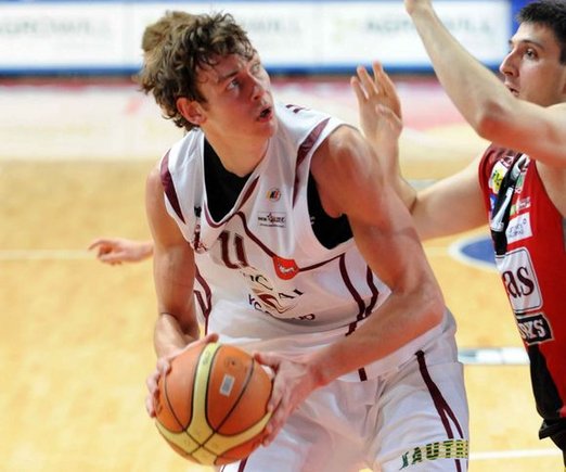 Donatas Motiejūnas praėjusį sezoną vilkėjo Kauno „Aisčių“ aprangą