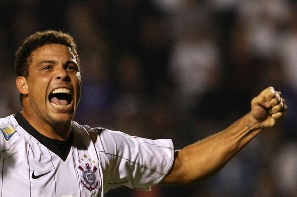 Ronaldo kitais metais baigs futbolininko karjerą