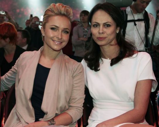 Vladimiro draugė JAV aktorė Hayden Panettiere ir Vitalijaus žmona Natalie