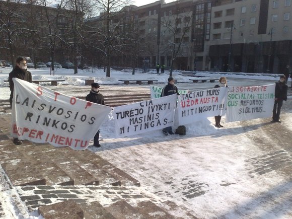 Studentai galės rengti masinį mitingą prie Seimo.