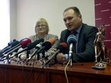 Sauliaus Chadasevičiaus/15min.lt nuotr./Laimos Garnelienės ir Gintaro Kryževičiaus spaudos konferencija
