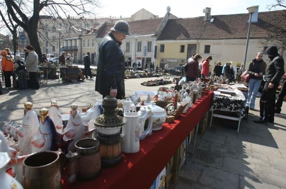Naujoji sendaikčių mugė Vilniuje savaitgaliais įsikurs Lazdynų Pelėdos skvere.