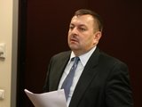 Juliaus Kalinsko/&bdquo;15 minučių&ldquo; nuotr./Mero V.Navicko teigimu, kol tarybos narių apmokestinimo tvarka nebus pakeista Seime, Vilniaus politikų kanceliarinės i&scaron;laidos nebus vie&scaron;inamos.