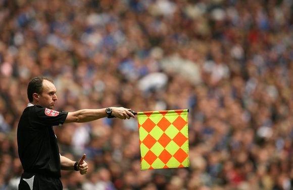 Lietuvos futbolo arbitrai dabar gali tikėtis sulaukti teisės teisėjauti svarbiausiose tarptautinėse varžybose.