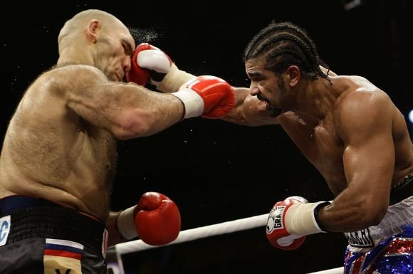 Naujuoju pasaulio sunkaus svorio bokso čempionu pagal WBA versiją tapęs britas D.Haye už rusą N.Valujevą šeštadienį Vokietijoje vykusioje dvikovoje buvo nepalyginamai vikresnis ir varžovą nugalėjo taškais.