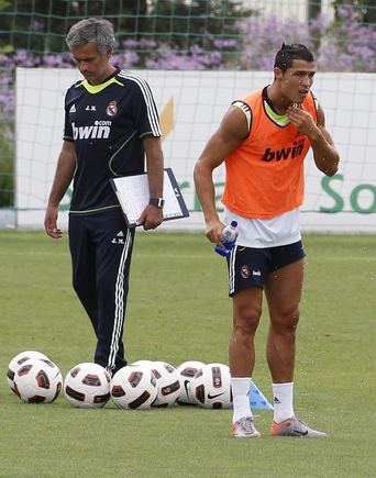 „Real“ lyderiai – treneris Jose Mourinho ir puolėjas Cristiano Ronaldo – Čempionų lygoje gavo sunkų uždavinį