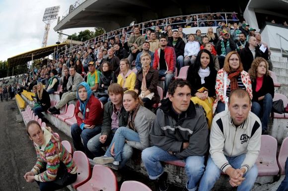 Senutėliame „Žalgirio“ stadione susirinko rekordinis žiūrovų skaičius.