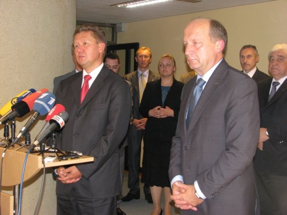 Rusijos koncerno „Gazprom“ valdybos pirmininkas Aleksejus Mileris ir Lietuvos premjeras Andrius Kubilius. 