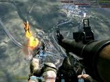 Kadras iš „YouTube“/„Battlefield 3“ žaidėjas katapultavosi iš naikintuvo, nušovė priešą, kuris jį vijosi, ir sėkmingai įšoko atgal į savo naikintuvą. 
