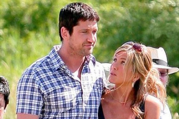 Gerardas Butleris ir Jennifer Aniston filmavimo aikštelėje.