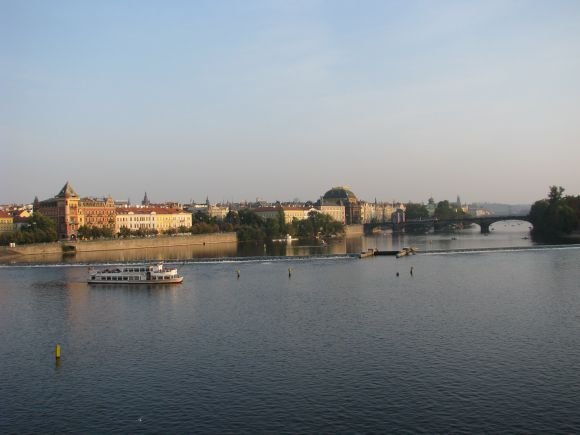 Vaizdas į Prahą nuo Karlo tilto