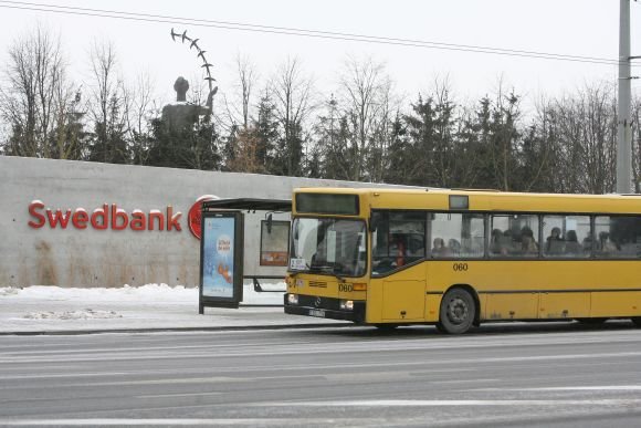 Jeigu nuo kitų metų „Vilniaus autobusai“ nebus pajėgūs kas mėnesį  mokėti 1 mln. Lt  bankui, šis pasiims 85 įkeistus įmonės autobusus.