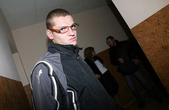 Svajūnas Beniukas prieš numetant šunį nuo tilto