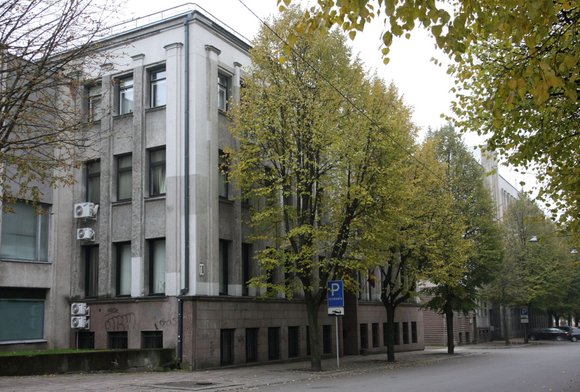 Kauno apskrities viršininko administracijai priklausančias patalpas siūloma perleisti Kauno miesto ir rajono savivaldybėms bei ugniagesiams.