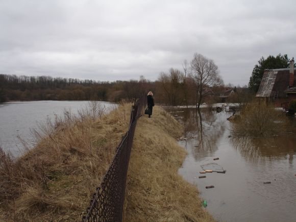 Iš visų pusių vanduo