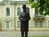 J.&Scaron;e&scaron;kevičiūtės nuotr./Prezidento A.Smetoną įamžinęs paminklas Istorinės prezidentūros Kaune kiemelyje