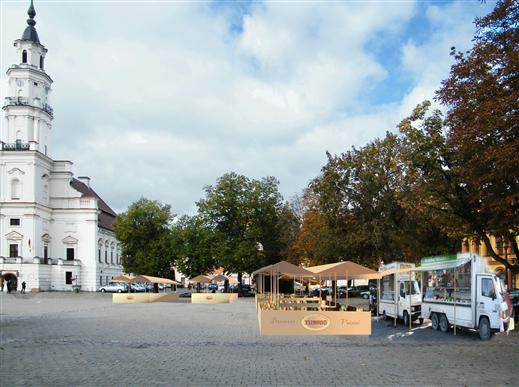 Po Kauno architektų pastabų turgelis iš užkampio buvo perkeltas vos ne į aikštės vidurį.