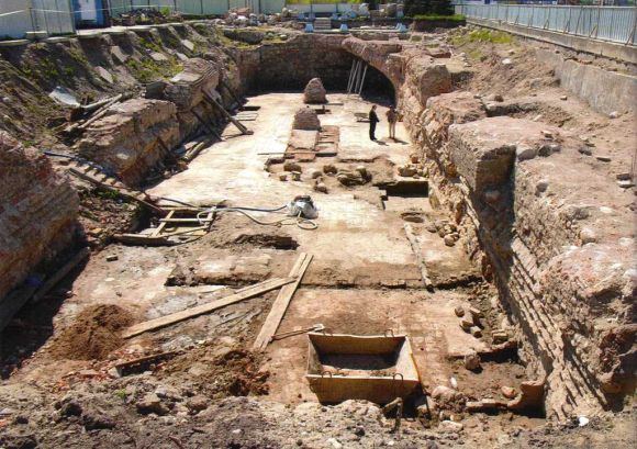 Archeologai, kasinėjantys vietoves, kur vyko mūšis, vis dar randa įvairiausių vertybių.