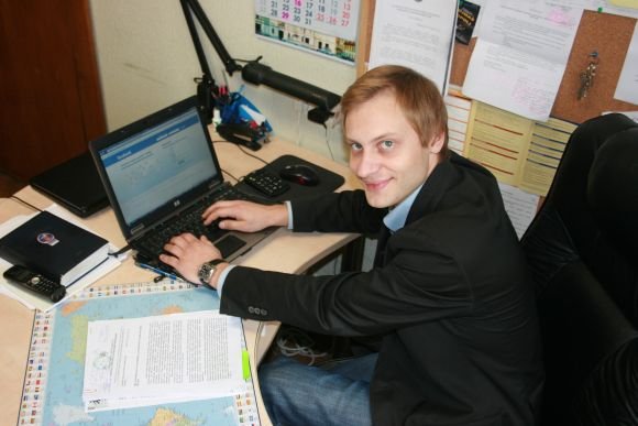 Jaunimo reikalų koordinatorius M.Vitkus įsitikinęs, kad socialiniai tinklalapiai padeda palaikyti ryšį su jaunaisiais klaipėdiečiais, kurie išvykę studijuoti į kitus miestus. Jis sumanė tinkle užregistruoti ir merą R.Taraškevičių. 