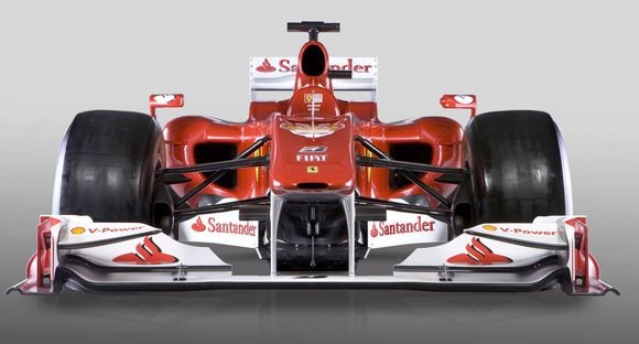 Naujasis „Ferrari“ bolidas „F10“
