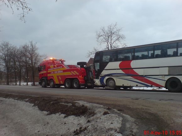 Autobusų avarija įvyko netoli tilto per Nevėžį, kuris šiuo metu rekonstruojamas.