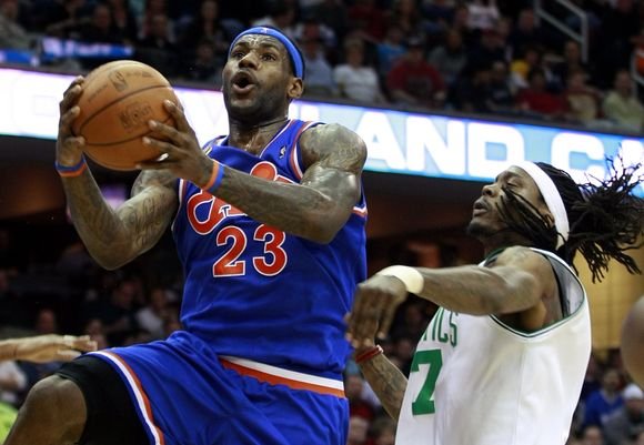 L.Jamesas nugalėtojams pelnė 30 taškų.