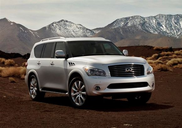 Naujasis „QX56“