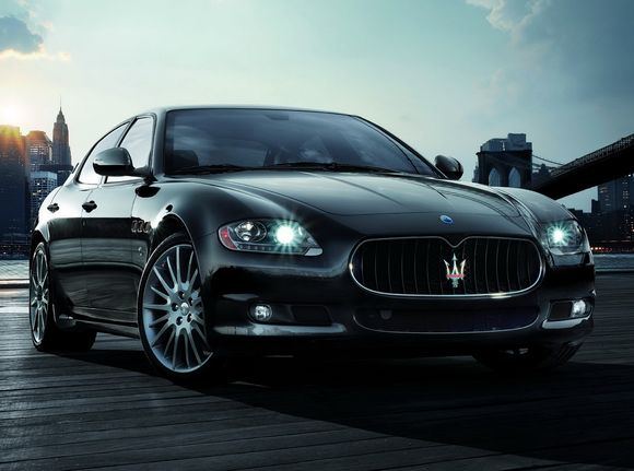 „Maserati Quattroporte“