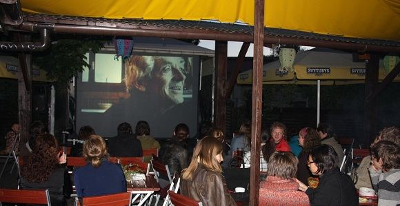 Kinas po atviru dangumi