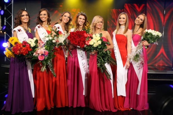 „Mis Lietuva 2009“ konkurso laureatės.
