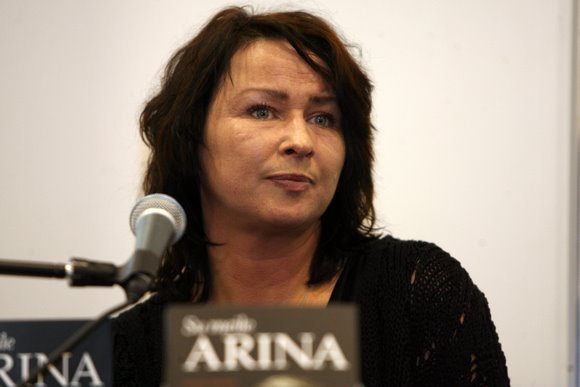 Dainininkė Arina 