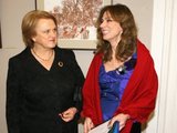 Juliaus Kalinsko/&bdquo;15 minučių&ldquo; nuotr./Kazimiera Prunskienė ir vakaro vedėja Virginija Kochanskytė