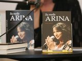 Juliaus Kalinsko/&bdquo;15 minučių&ldquo; nuotr./Atlikėja Arina pristatė biografinę knyga &bdquo;Su meile Arina&ldquo;