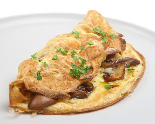 Omletas su pievagrybiais