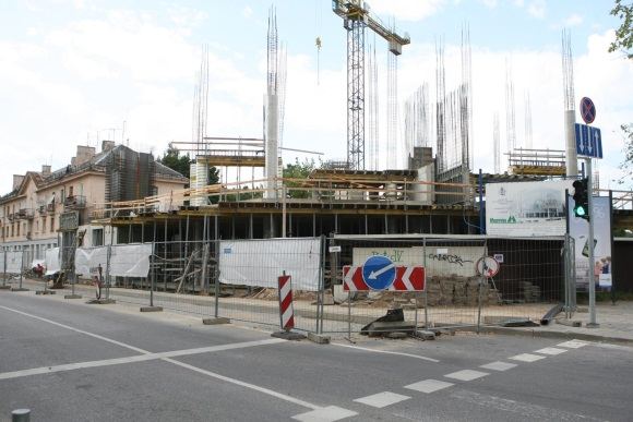„Maskvos namai“ kyla visai šalia Vilniaus centro – Rinktinės ir A.Juozapavičiaus gatvių sankryžoje.