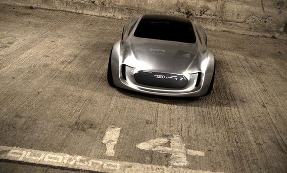 „Audi Axiom“ – ateities automobilis, sukurtas A.Vayos.