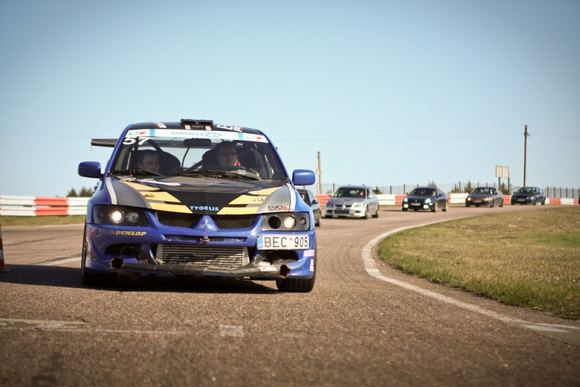 „Fast Lap“: lenktynės ir šventė mėgstantiems automobilius - viename