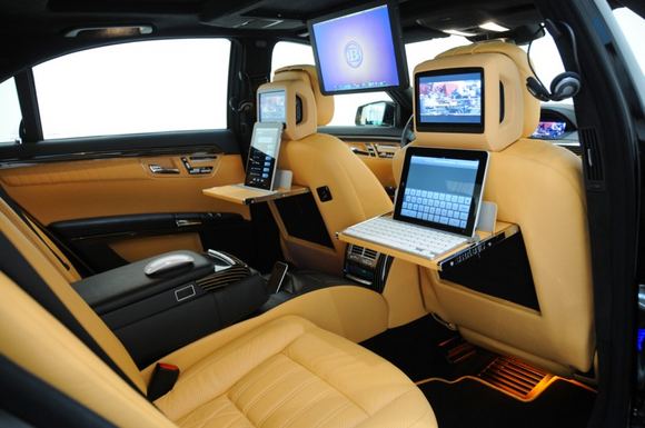 „Brabus iBusiness“ – visi „Apple“ produktai viename automobilyje.