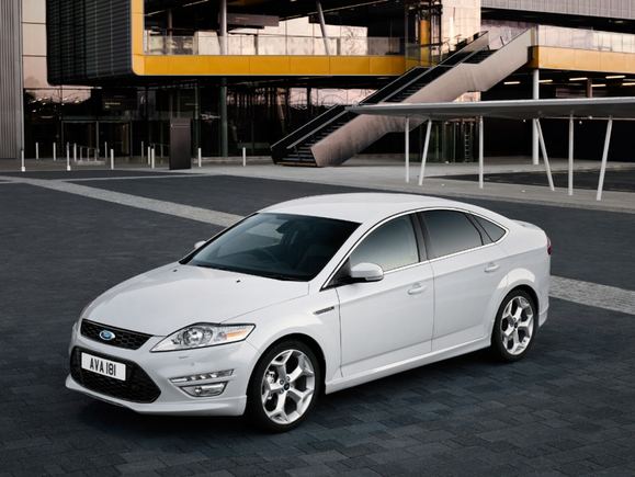 Atnaujintas „Ford Mondeo“.
