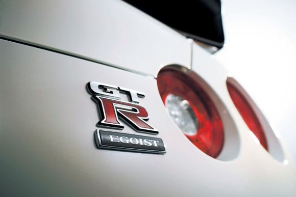 Atnaujintas „Nissan GT-R“ bus dar greitesnis