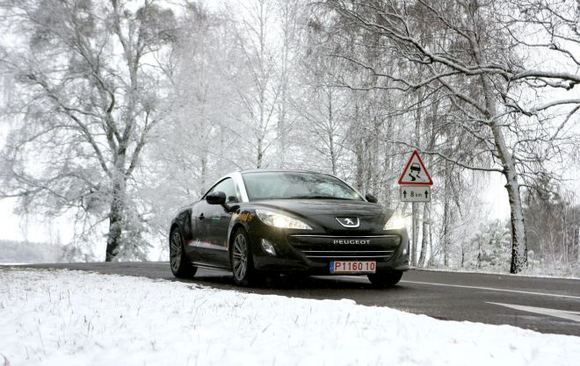 „Metų automobilį 2011“ egzaminuoja žiema