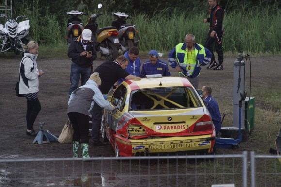 Tomo Digaičio/GAZAS.LT nuotr./&bdquo;Rotoma Racing&ldquo; BMW M3 žada gįžti į lenktynes